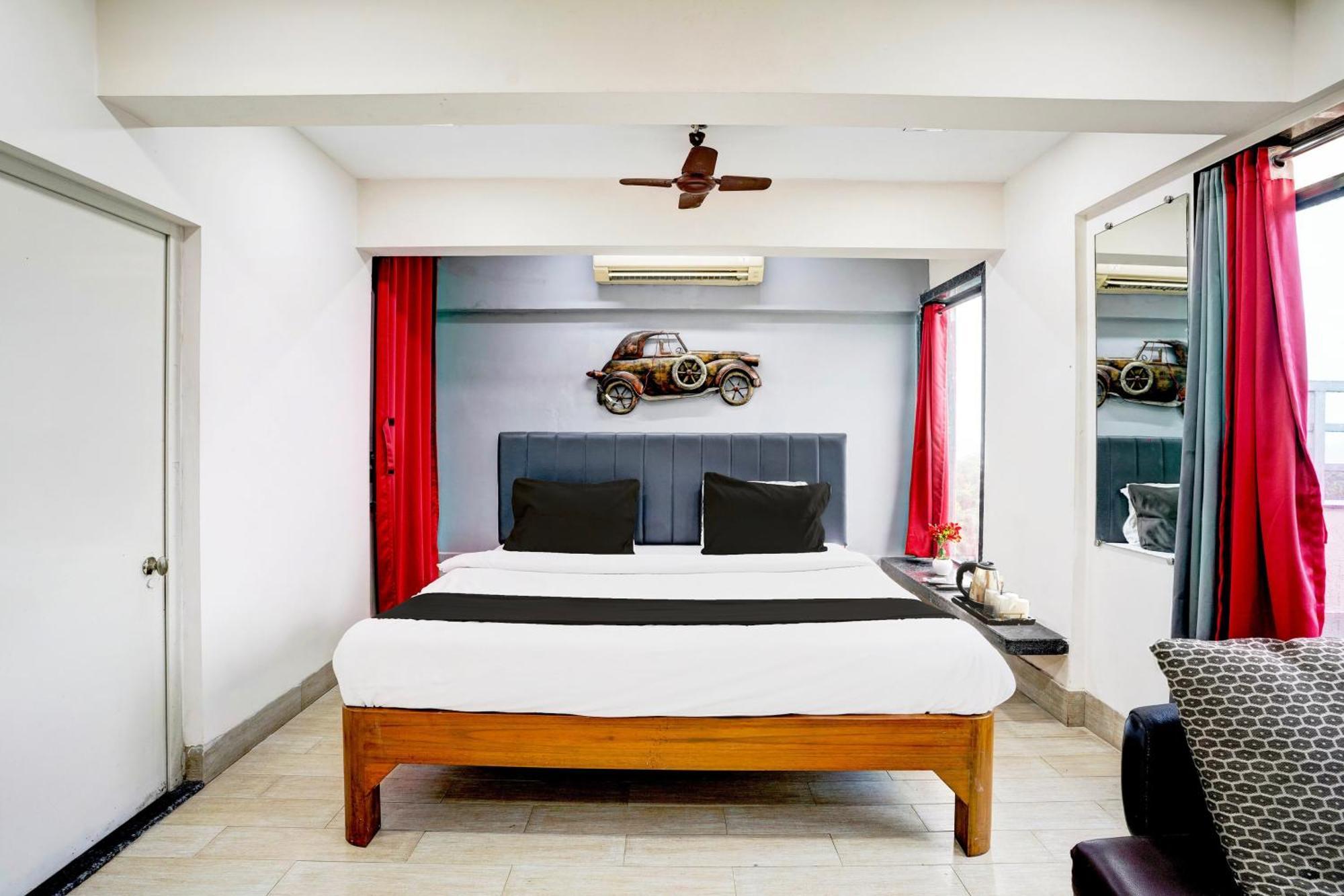 Super Hotel O Seawoods Near Palm Beach Road Formerly Sai Roop Navi Mumbai Eksteriør bilde